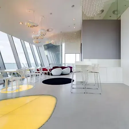 Sea Towers Luxury Apartament