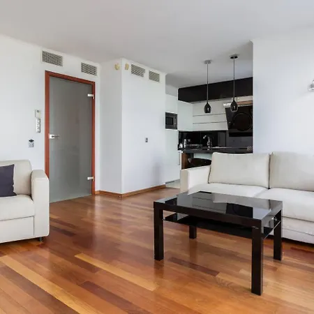 Sea Towers Luxury Apartament *